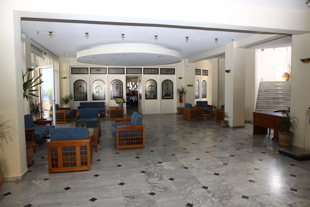 אגיה פלגיה קיתירה Alexander House Hotel מראה חיצוני תמונה