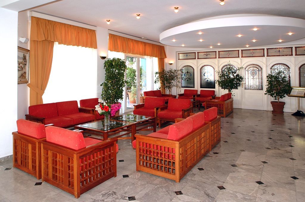 אגיה פלגיה קיתירה Alexander House Hotel מראה חיצוני תמונה